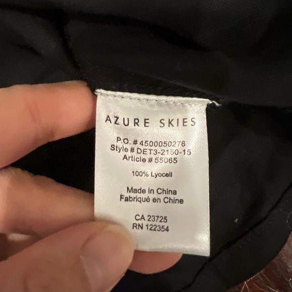 Aritzia Azure Skies Linen type of Cardigan with arm notches - Picture 9 of 9